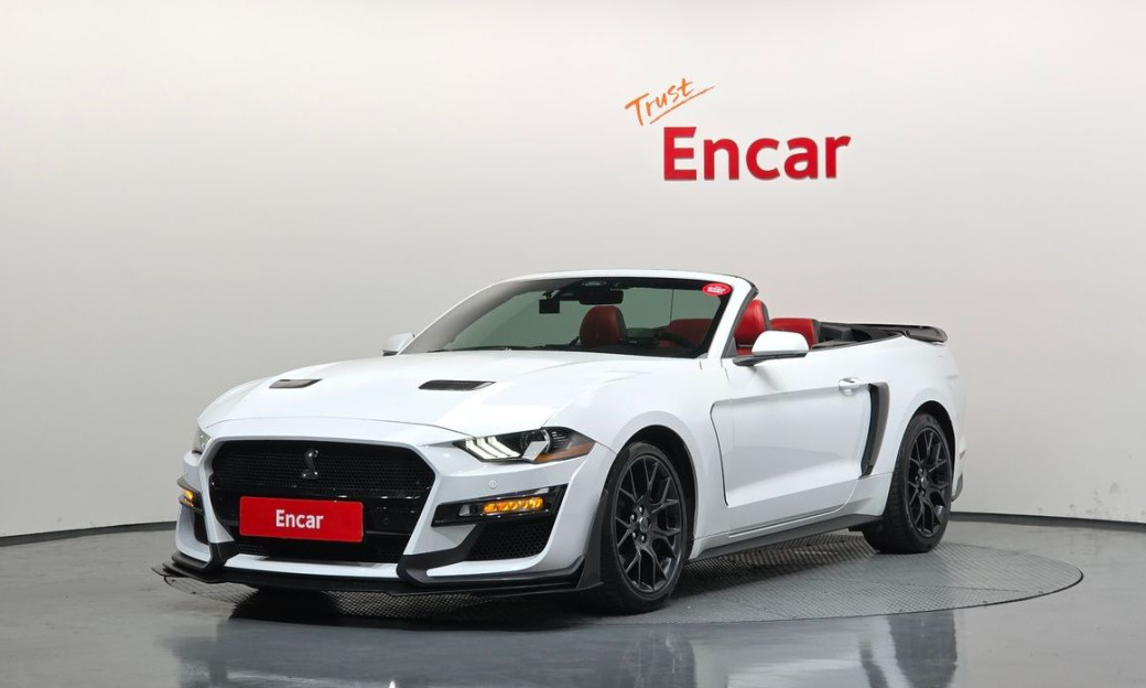 Ford Mustang Convertible, 2021