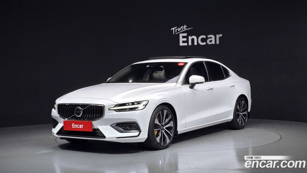 Volvo S60 B5 Ultimate Bright, 2023