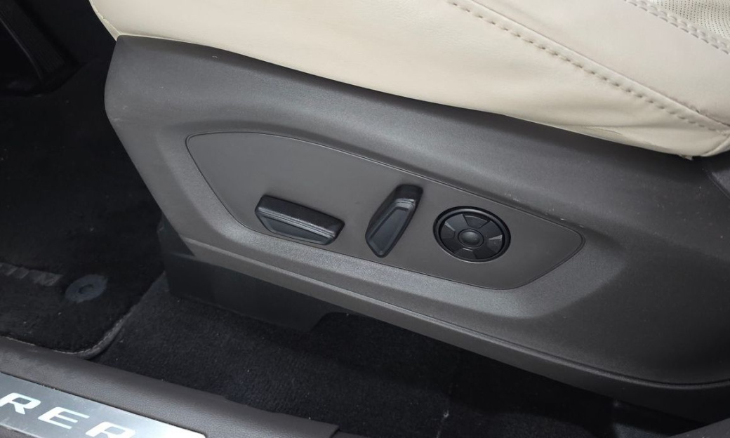 Ford Explorer 3.0 Platinum 4WD, 2022