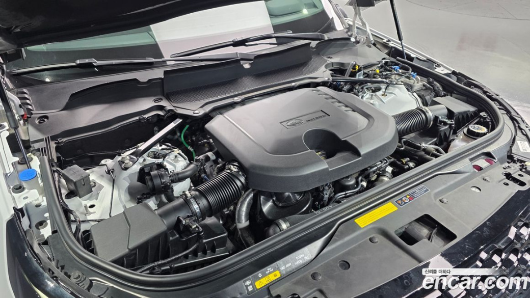 Land Rover Discovery D300 Dynamic HSE, 2024