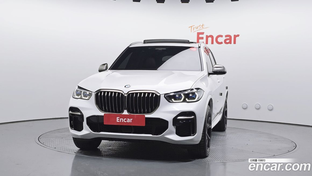 BMW X5 M50i, 2022