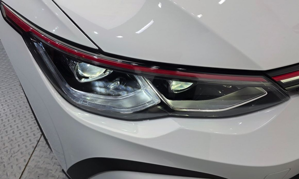 Volkswagen Golf 2.0 GTI, 2024