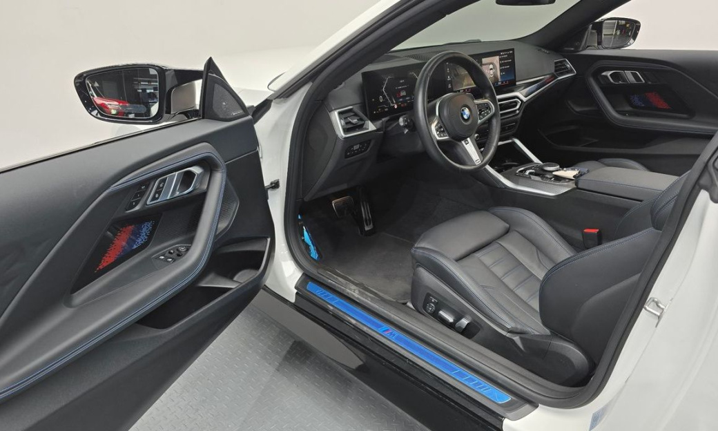 BMW 2-Series M240i xDrive Online Exclusive Coupe, 2023