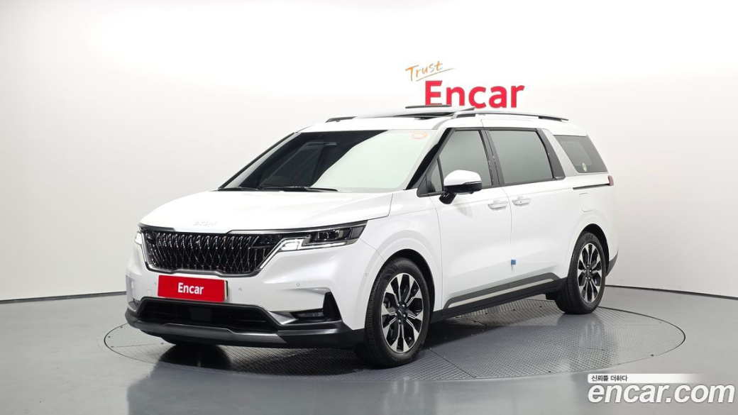 Kia Carnival 7-Seater Signature, 2023