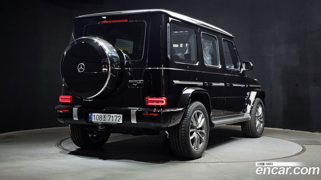 Mercedes-Benz G-Class G450d, 2026