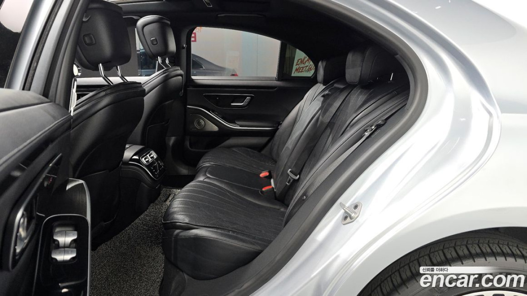 Mercedes-Benz S-Class S350 d, 2022