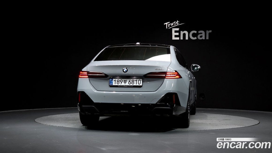 BMW 5-Series 520i M Sport, 2025