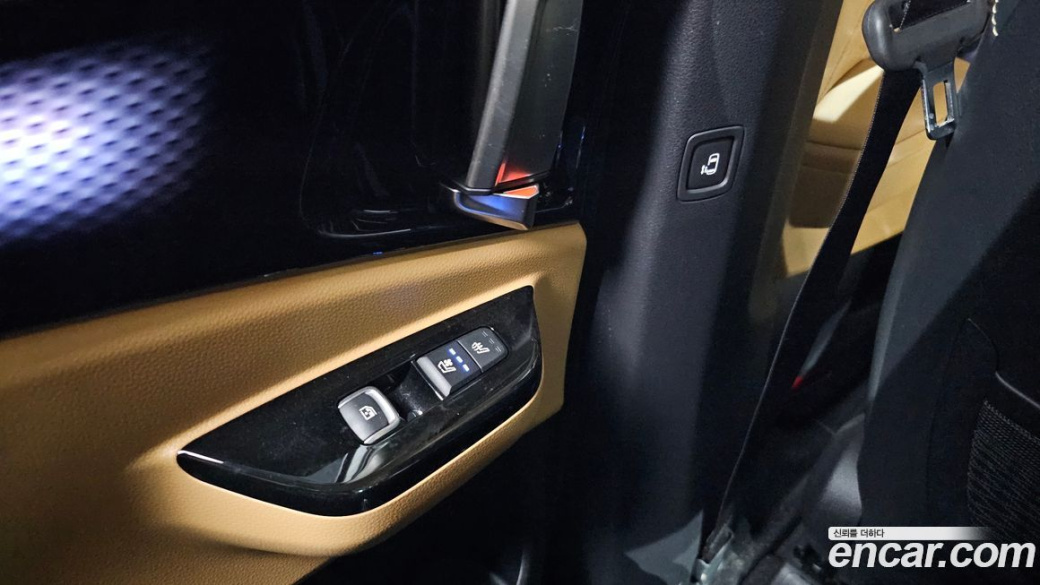 Kia Carnival 9-Seater Signature, 2023