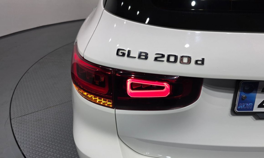 Mercedes-Benz GLB-Class GLB200 d, 2023