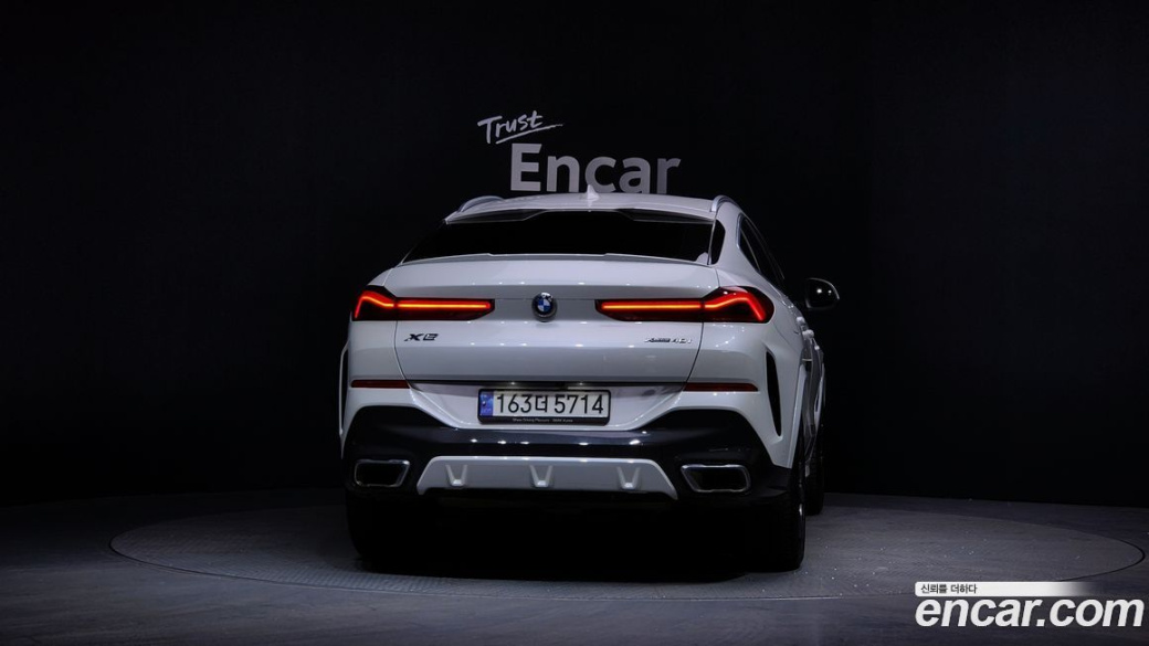 BMW X6 xDrive40i M Sport, 2023