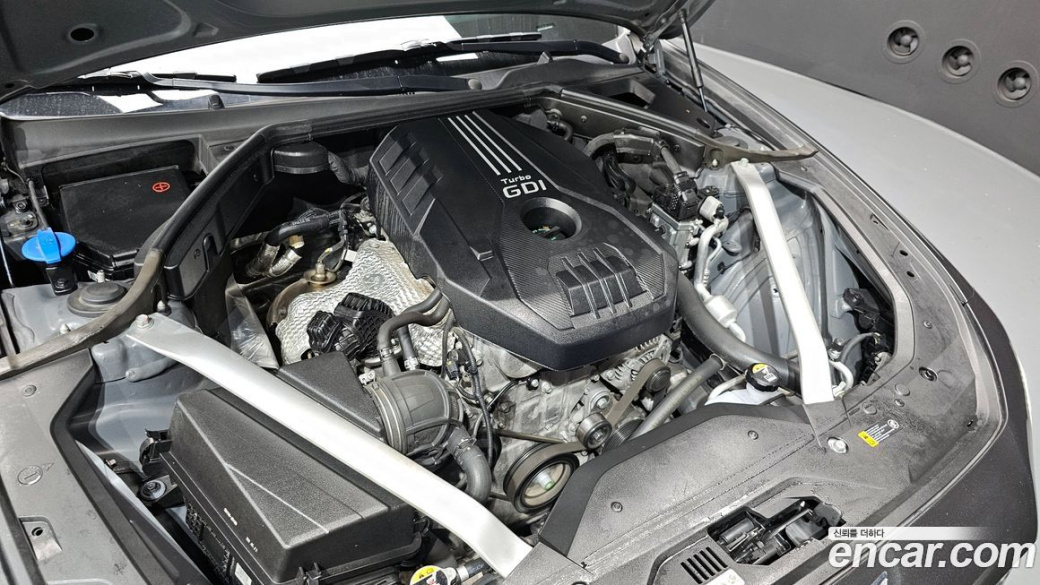 Genesis G70 Gasoline 2.0T 2WD, 2023