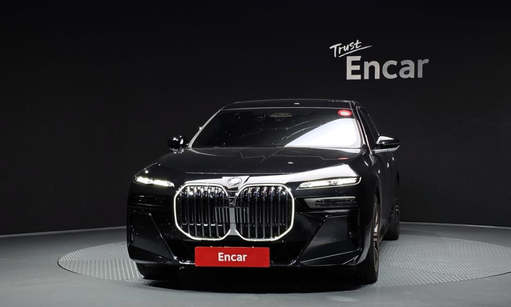 BMW 7-Series 740i sDrive M Sport, 2024