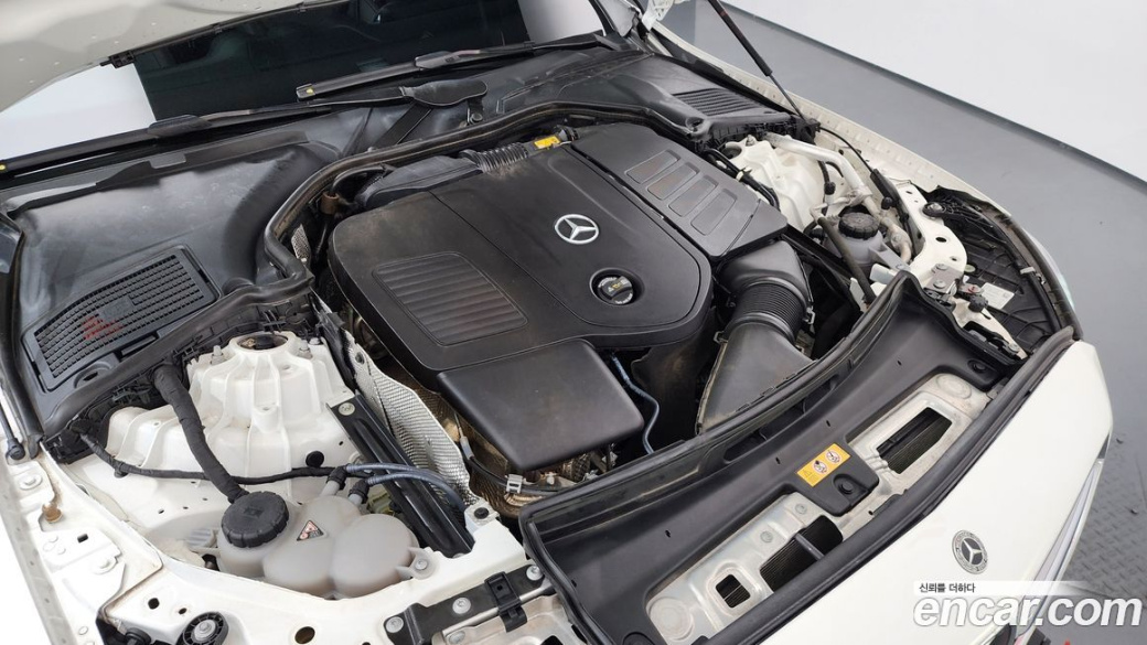 Mercedes-Benz C-Class C300 4MATIC Avantgarde, 2023