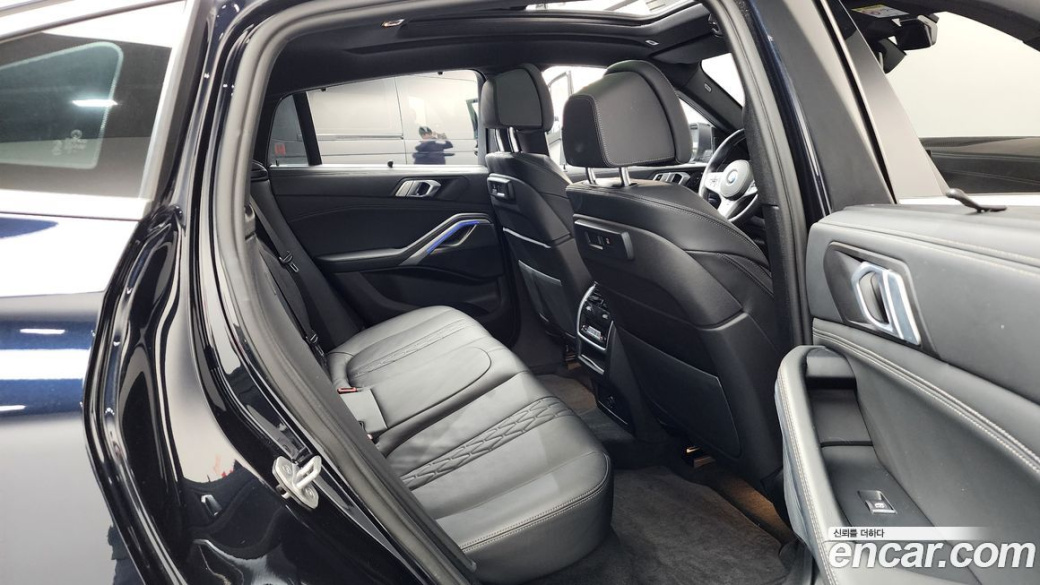 BMW X6 xDrive40i M Sport, 2022