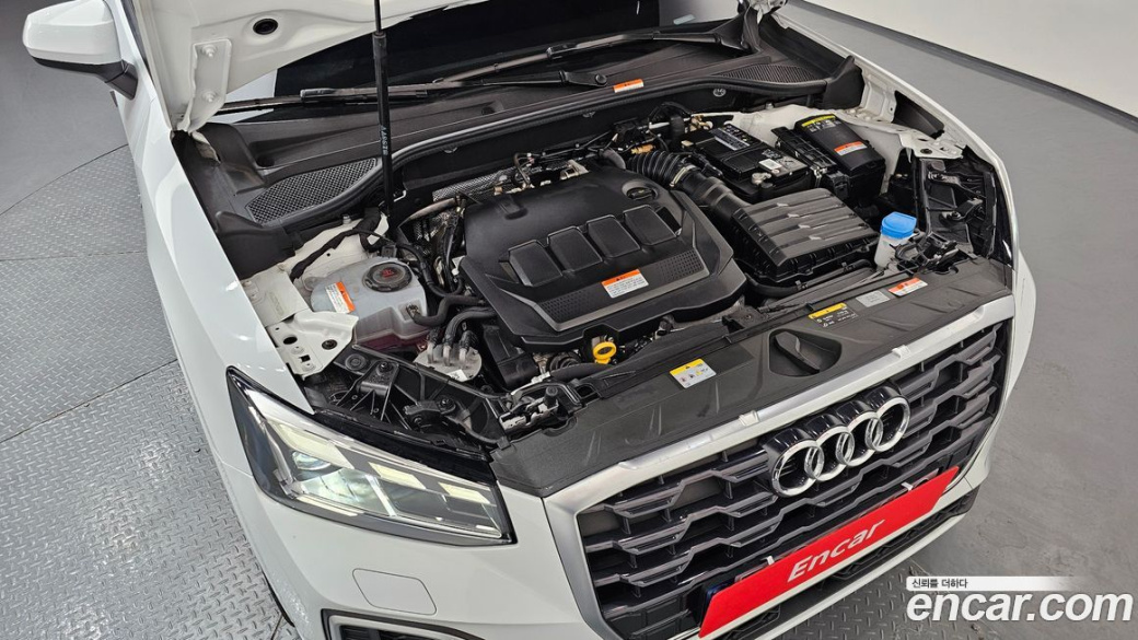 Audi Q2 35 TDI Premium, 2023