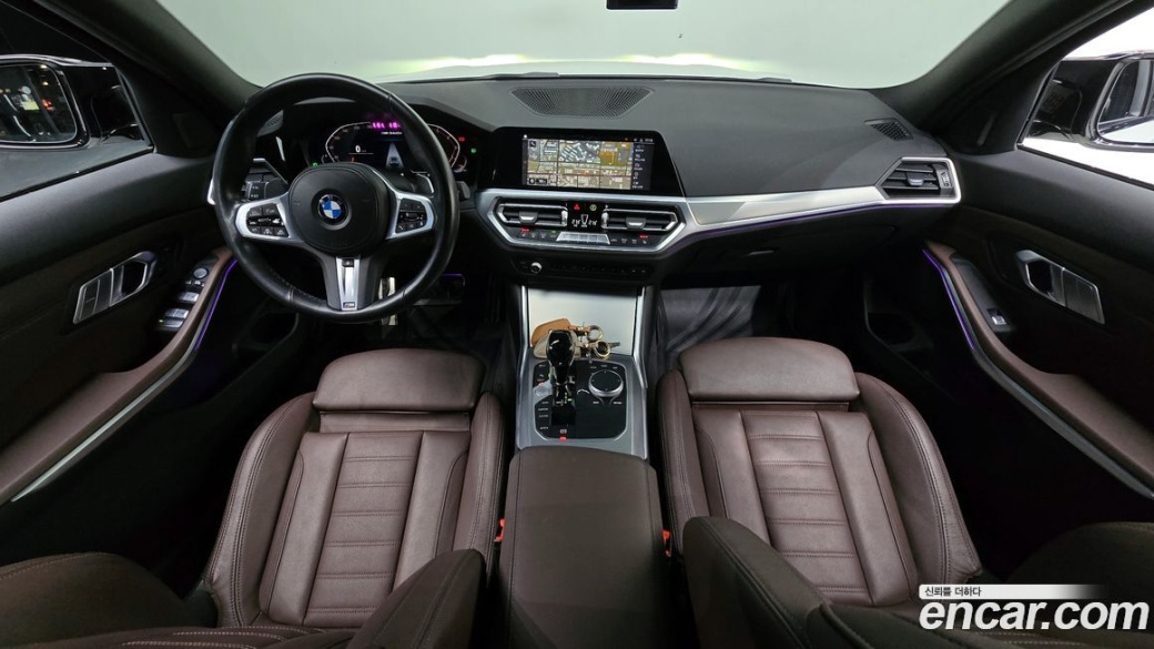 BMW 3-Series 320i Touring M Sports, 2022