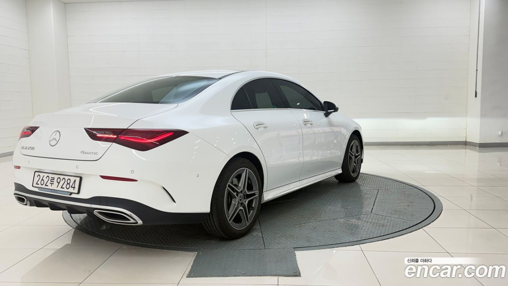 Mercedes-Benz CLA-Class CLA250 4MATIC, 2025