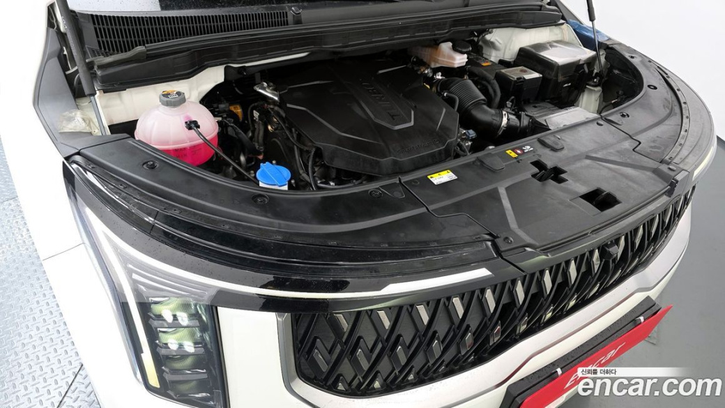 Kia Carnival 7-Seater Signature, 2024