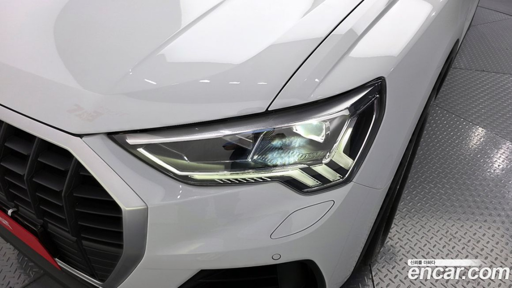 Audi Q3 35 TDI, 2022