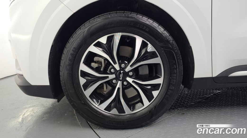 Kia Carnival 9-Seater Noblesse, 2023