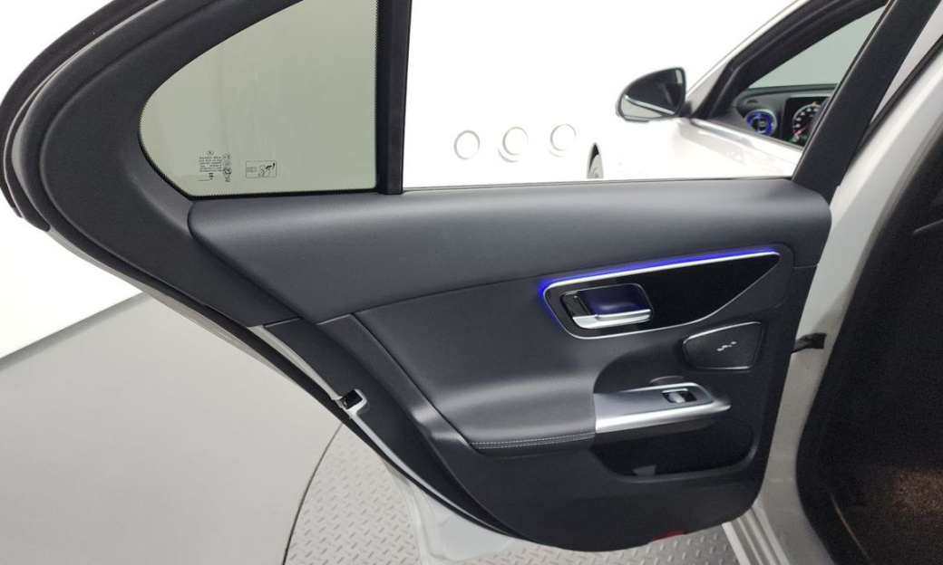 Mercedes-Benz C-Class C300 4MATIC Avantgarde, 2024