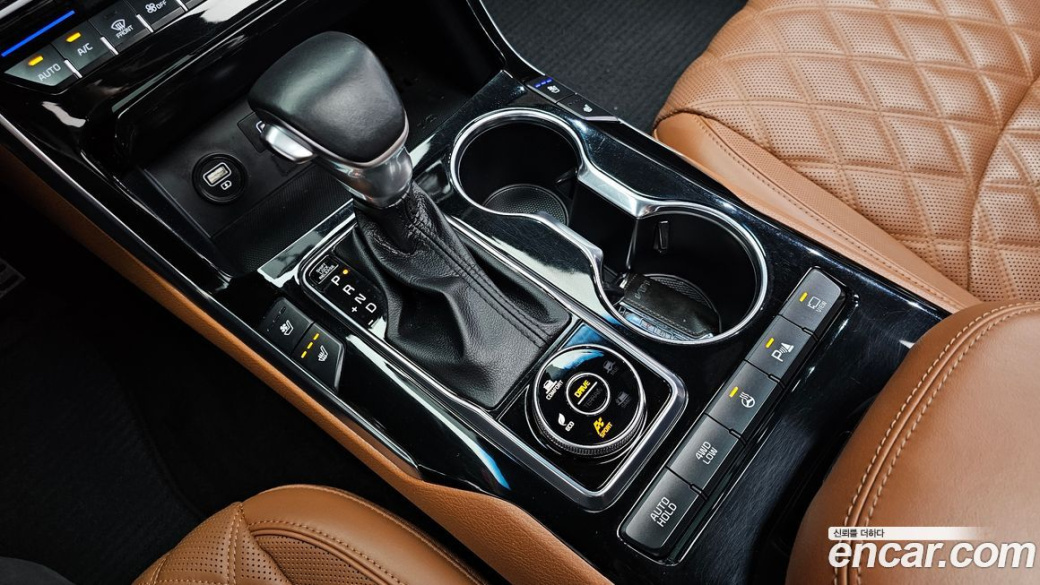 Kia Mohave Diesel 3.0 4WD 6-Seater, 2022