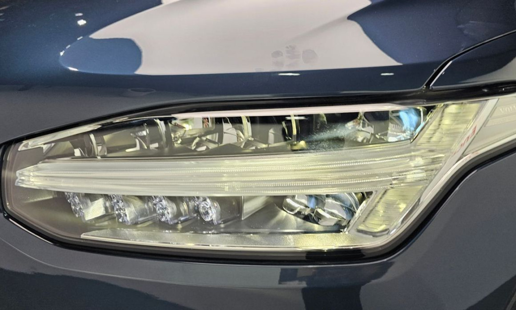 Volvo XC90 B6 Ultimate Bright, 2024