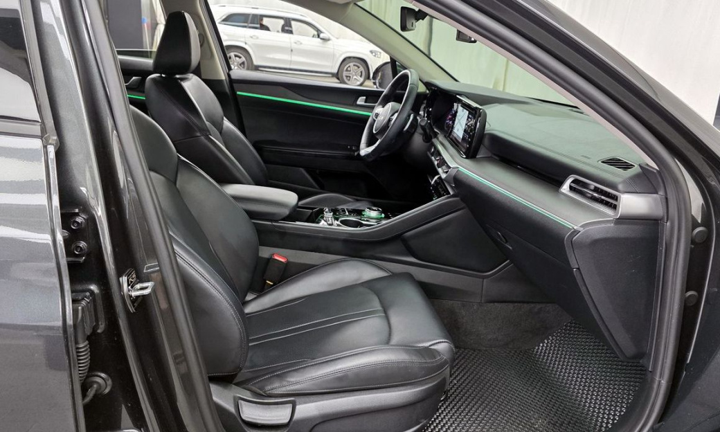 Kia K5 2.0, 2023
