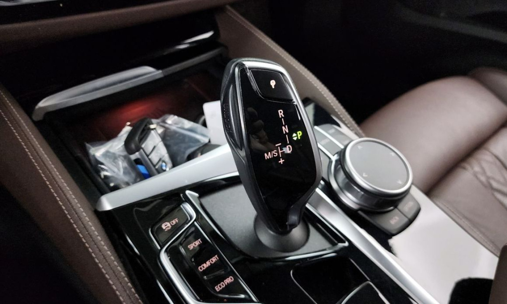 BMW Gran Turismo 640i xDrive M Sport, 2022
