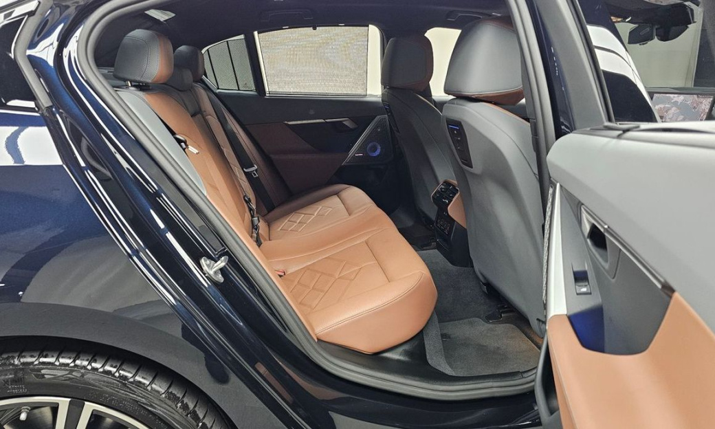 BMW 5-Series 530i xDrive M Sport, 2024