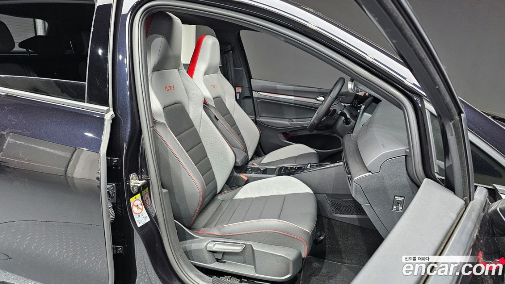 Volkswagen Golf 2.0 GTI, 2023