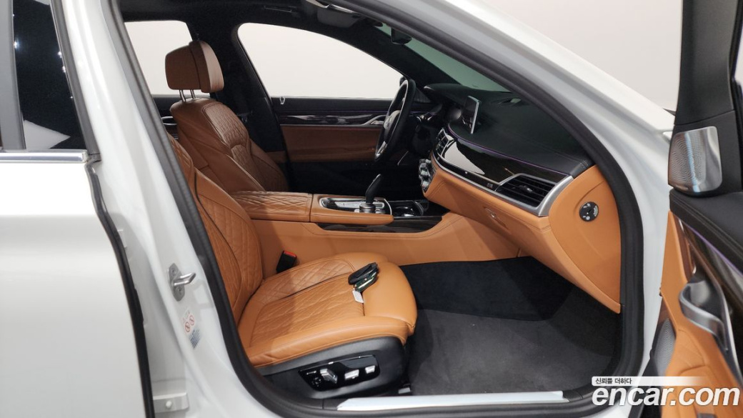 BMW 7-Series 730d xDrive Design Pure Excellence, 2022