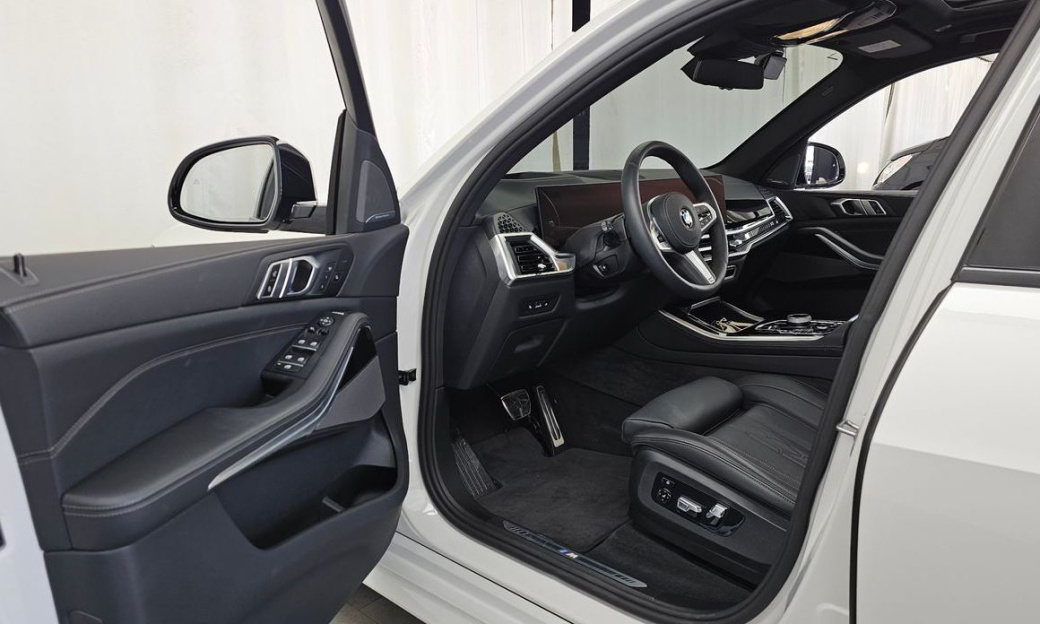 BMW X5 xDrive 40i M Sport, 2025