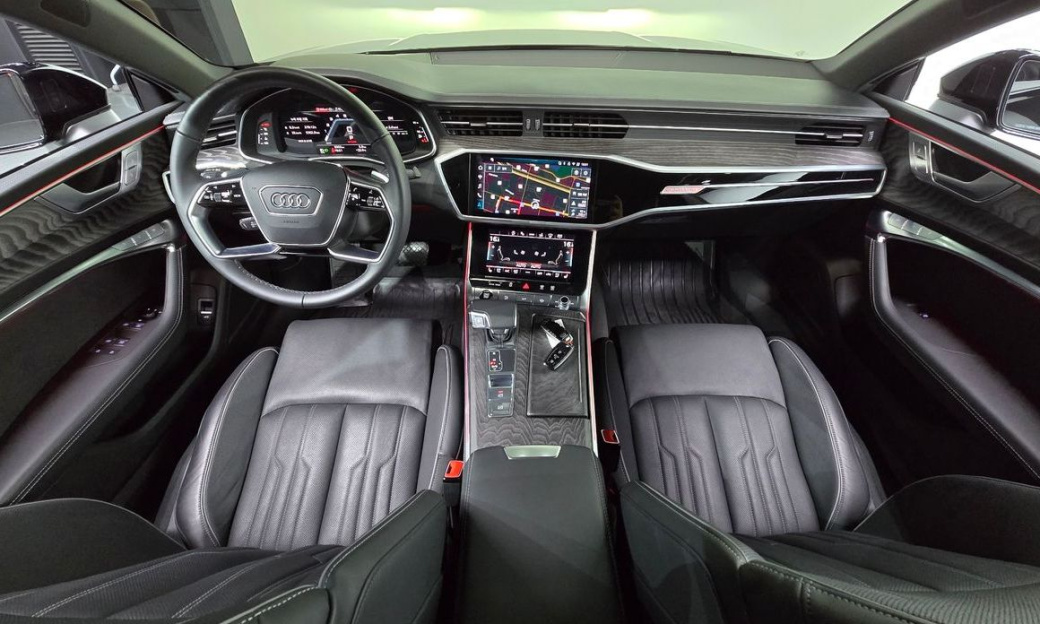 Audi A7 55 TFSI Quattro Premium, 2025