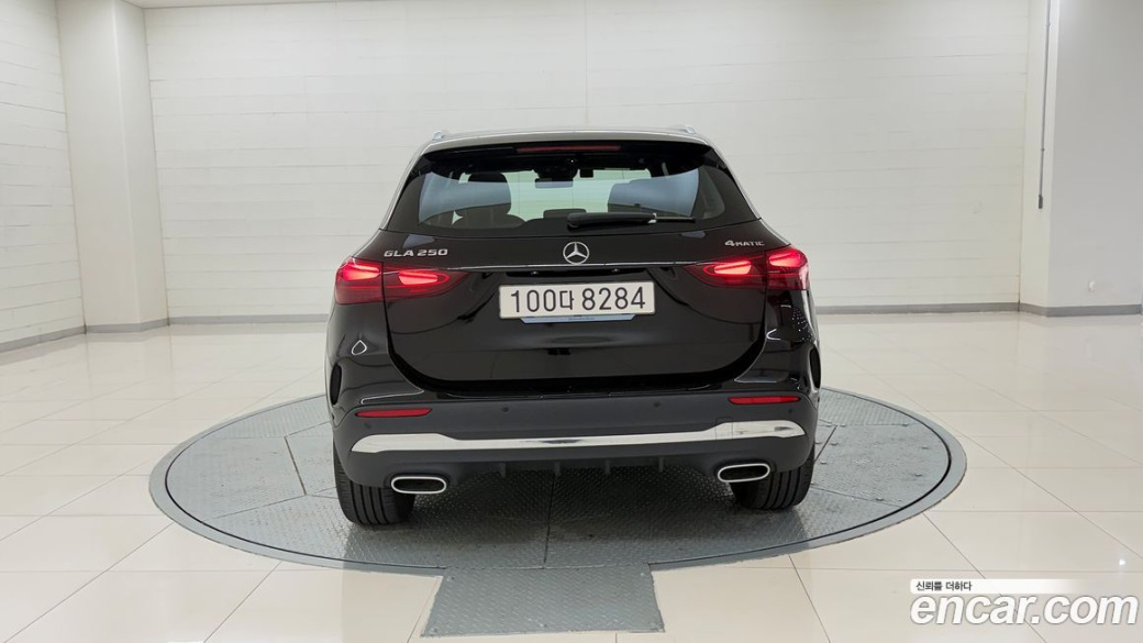 Mercedes-Benz GLA-Class GLA250 4MATIC, 2025