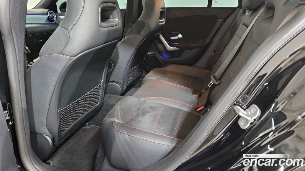 Mercedes-Benz CLA-Class CLA250 4MATIC, 2025