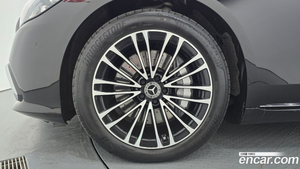 Mercedes-Benz S-Class S450 d 4MATIC, 2024