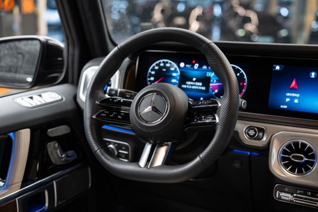 Mercedes-Benz G-Class G450d, 2026