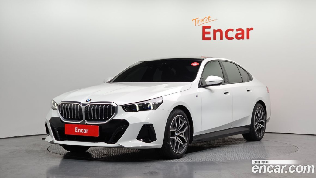 BMW 5-Series 523d M Sport, 2025