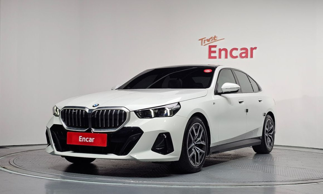 BMW 5-Series 520i M Sport, 2024