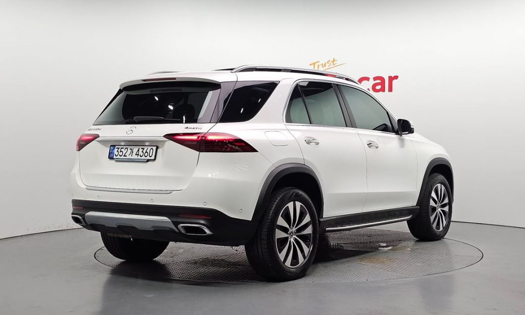 Mercedes-Benz GLE-Class GLE300d 4MATIC, 2024