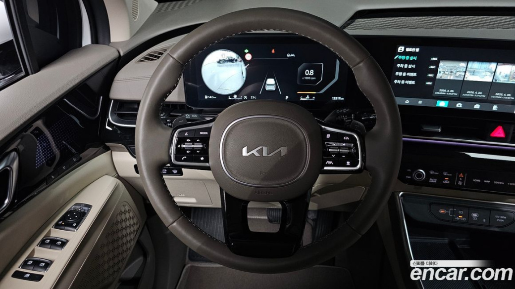 Kia Carnival 7-Seater Signature, 2024