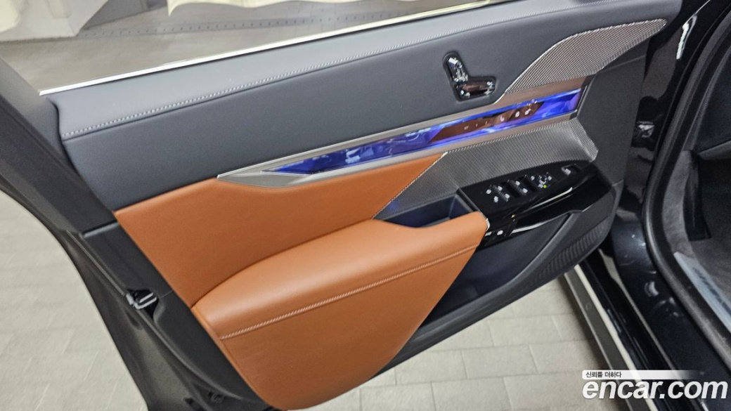 BMW 7-Series 740i xDrive M Sport, 2025