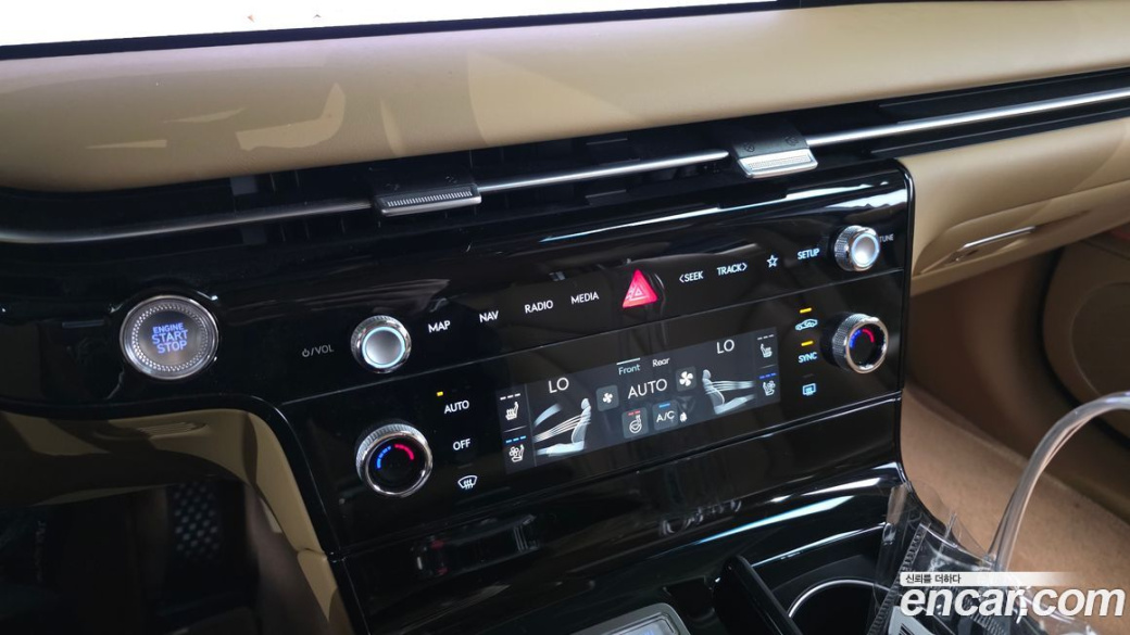 Genesis G80 Gasoline 2.5 Turbo AWD, 2025