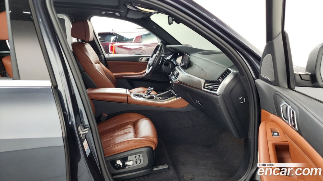 BMW X5 xDrive 40i M Sport, 2022