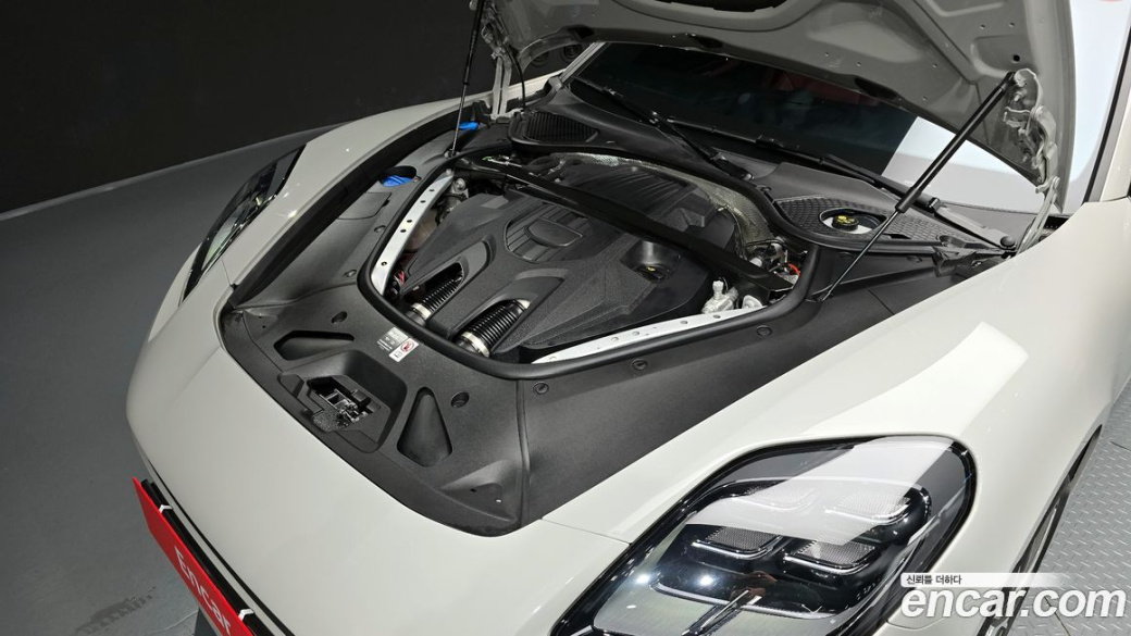 Porsche Panamera 2.9 AWD, 2025