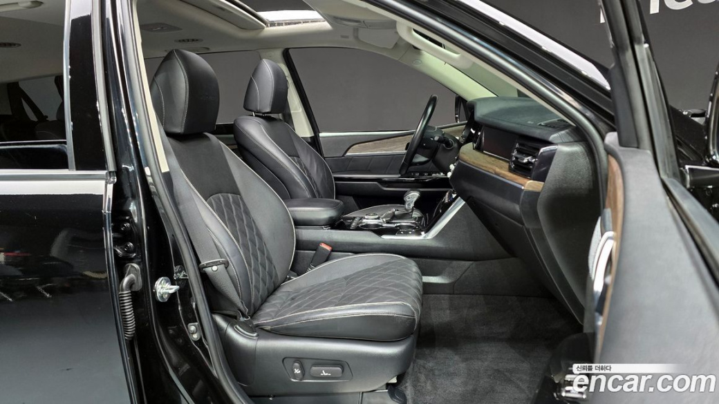 Kia Mohave Diesel 3.0 4WD 6-Seater, 2022