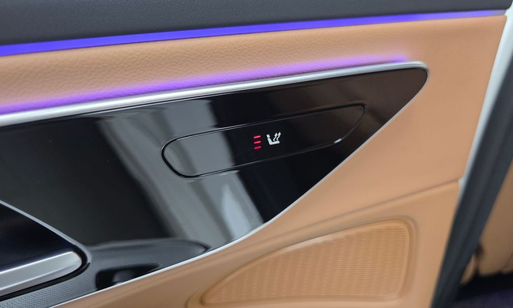 Mercedes-Benz E-Class E220d 4MATIC Exclusive, 2024