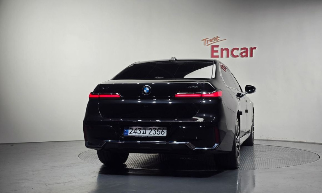 BMW 7-Series 740i xDrive M Sport, 2024