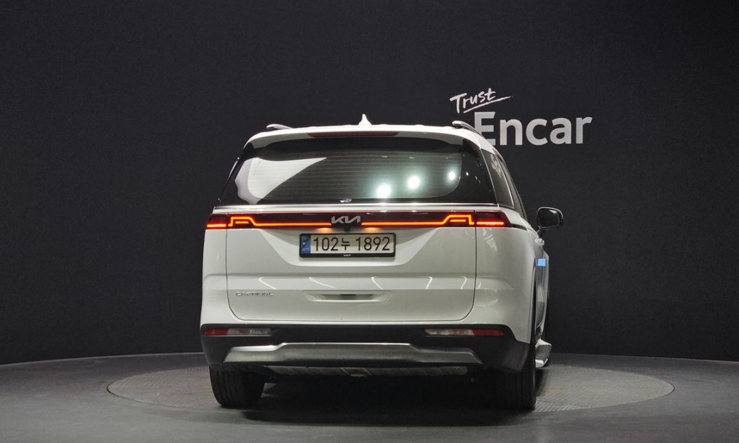 Kia Carnival 7-Seater Signature, 2022